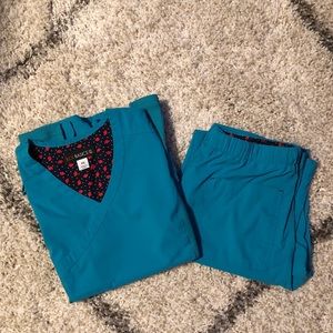Koi Basics Top and Bottom Scrubs in Teal